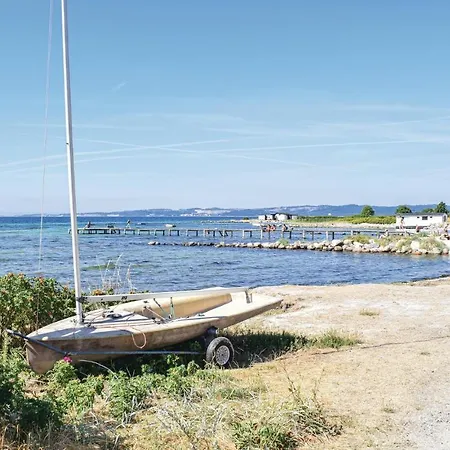 Three Bedroom Holiday In * Ebeltoft