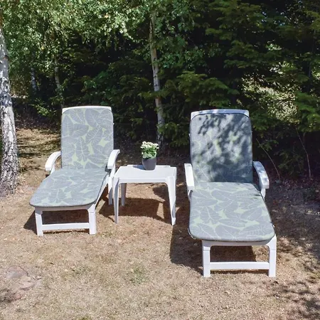 Vakantiehuis Three Bedroom Holiday In *