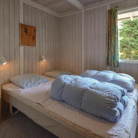 Three Bedroom Holiday In Vakantiehuis Ebeltoft